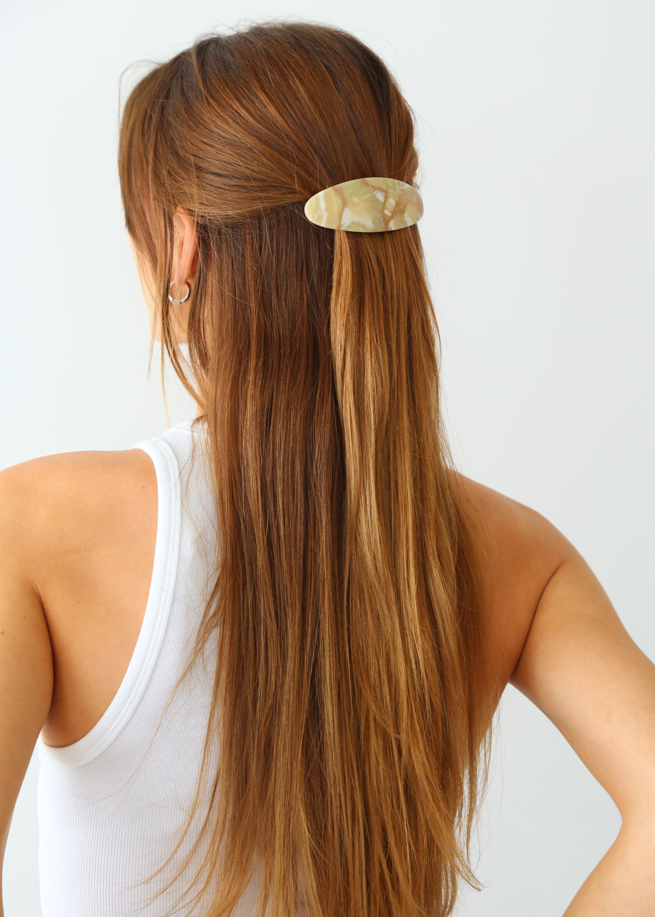 Barrrette Oval Barrette in Oak | Kōv Essentials - Adjustable Hair Accessory