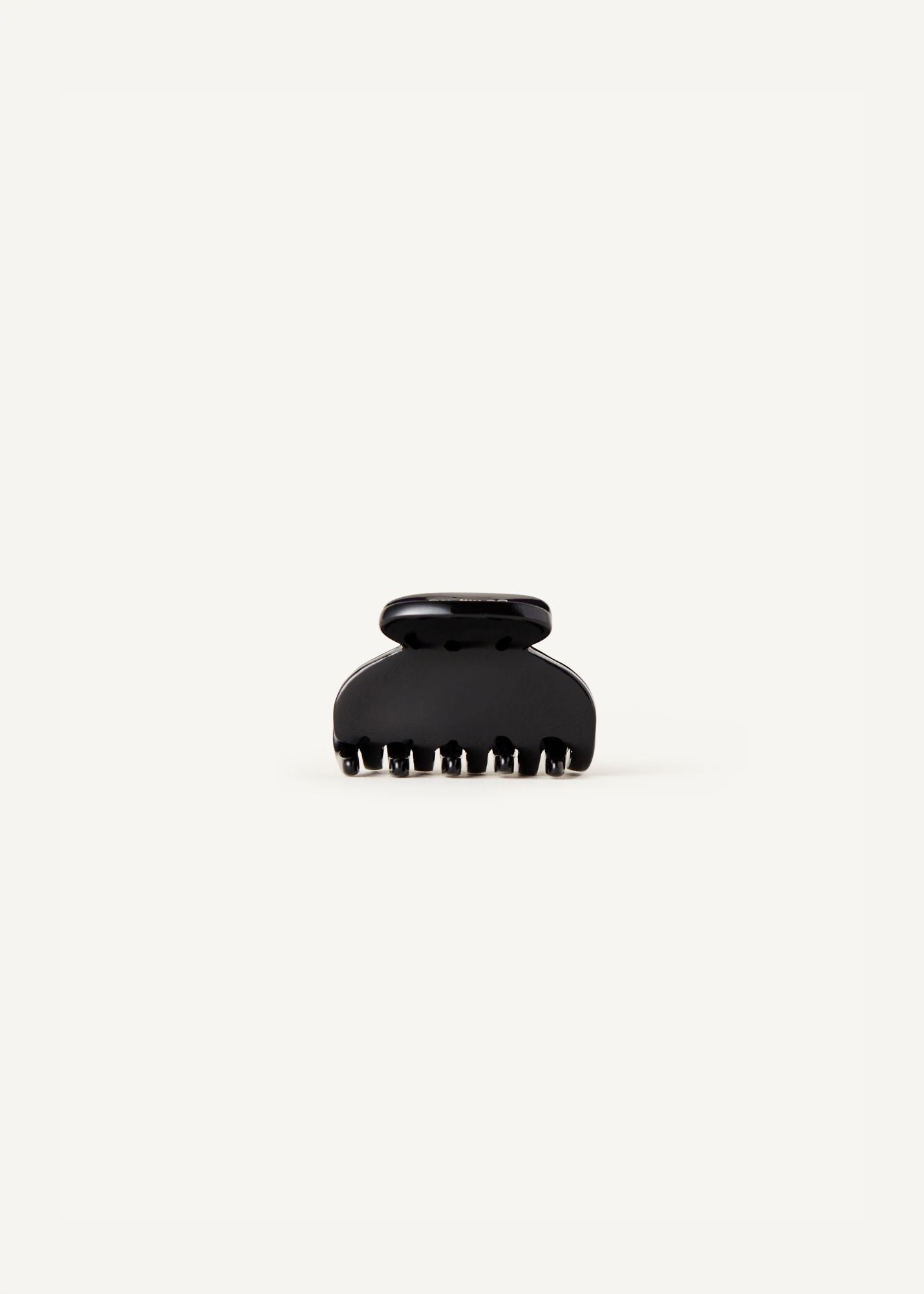 Mini Demi Clip in Black on a white background
