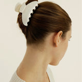 Demi Clip in Pearl