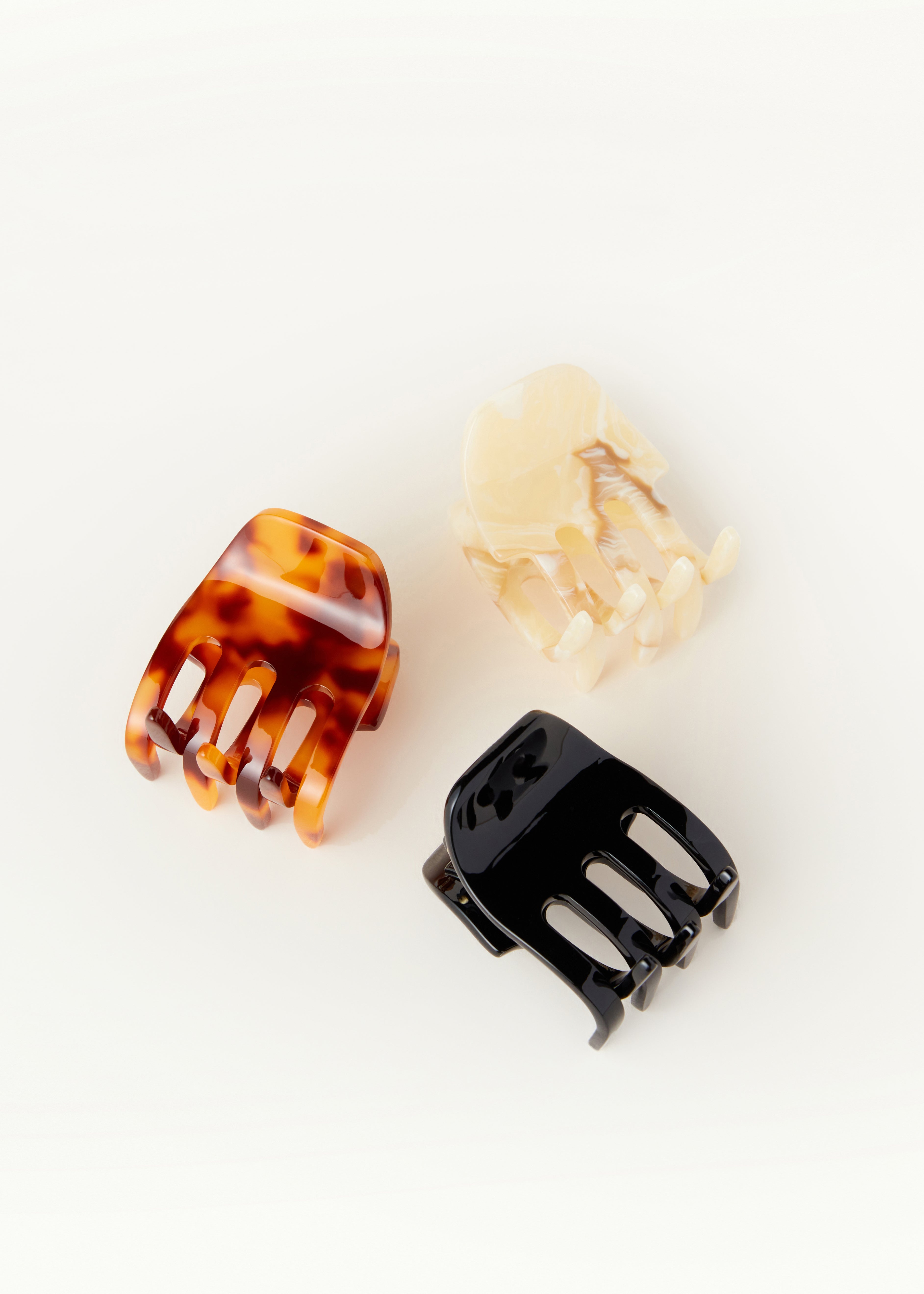 Kōv Essentials | Claw clips for thick hair, claw clips for thin hair.